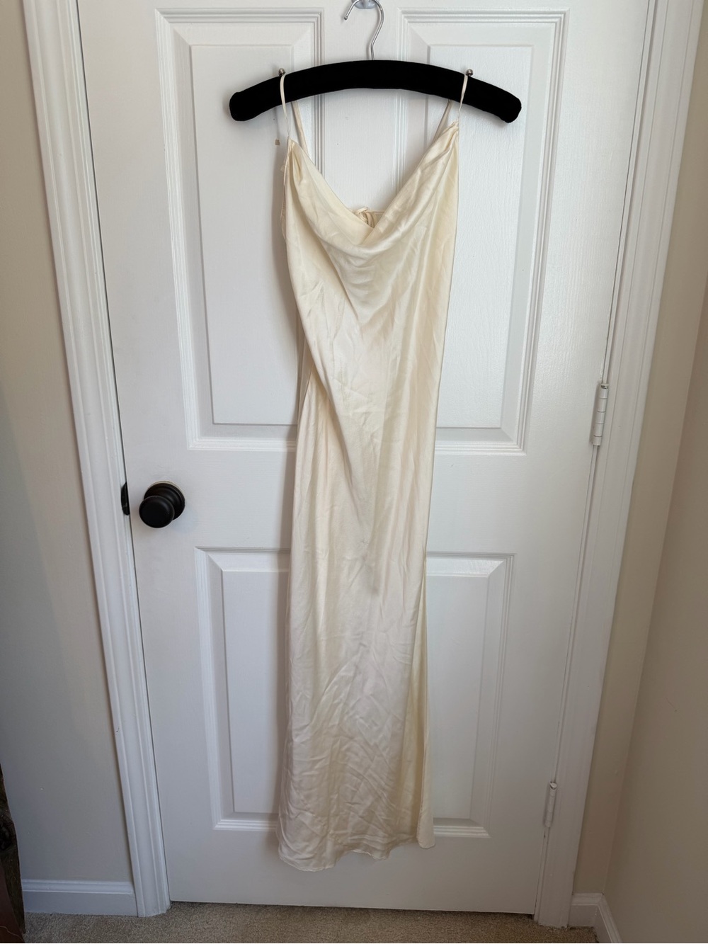 Victoria's Secret Cream Satin Cowl Slip Gown 💯 Silk
